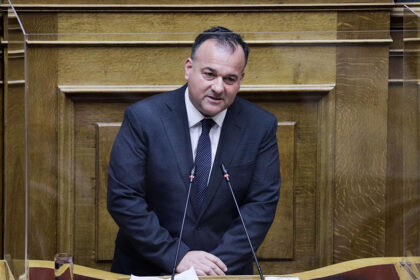 Πολυχώρος κλειστό γυμναστήριο Πάτμου εικόνα