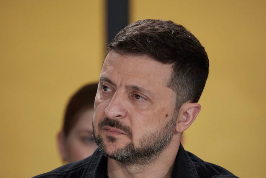 Ζελένσκι έτοιμος για συνομιλίες με τη Ρωσία