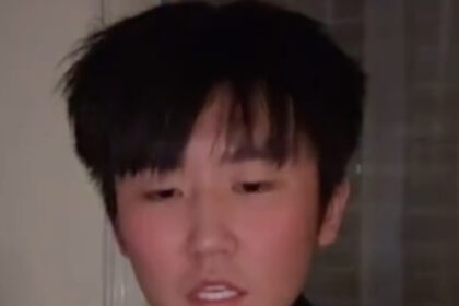 Κινέζος στη Πάφο τραγουδά Παραμυθιάζομαι Παντελίδη