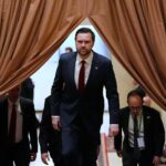 Ταξίδι Βανς Πακιστάν και διπλωματική καθυστέρηση