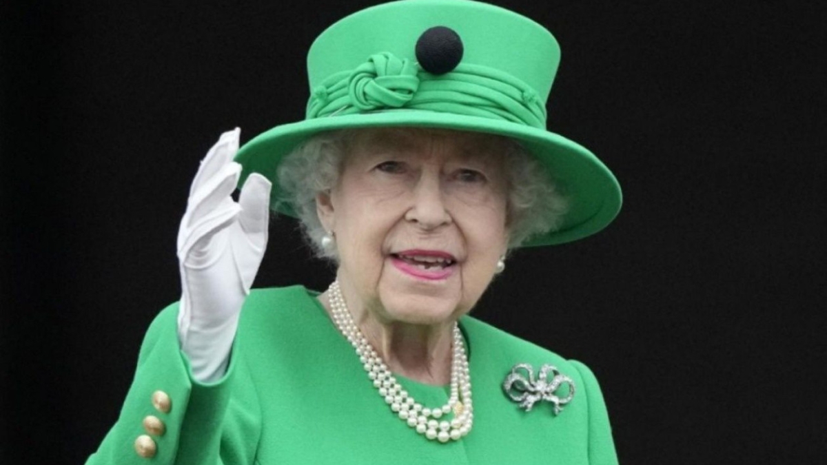 Ελισάβετ II Άντριου υπόθεση κληρονομιά