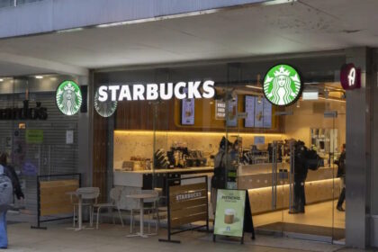 Alshaya Starbucks καταστήματα Ελλάδα διαχείριση
