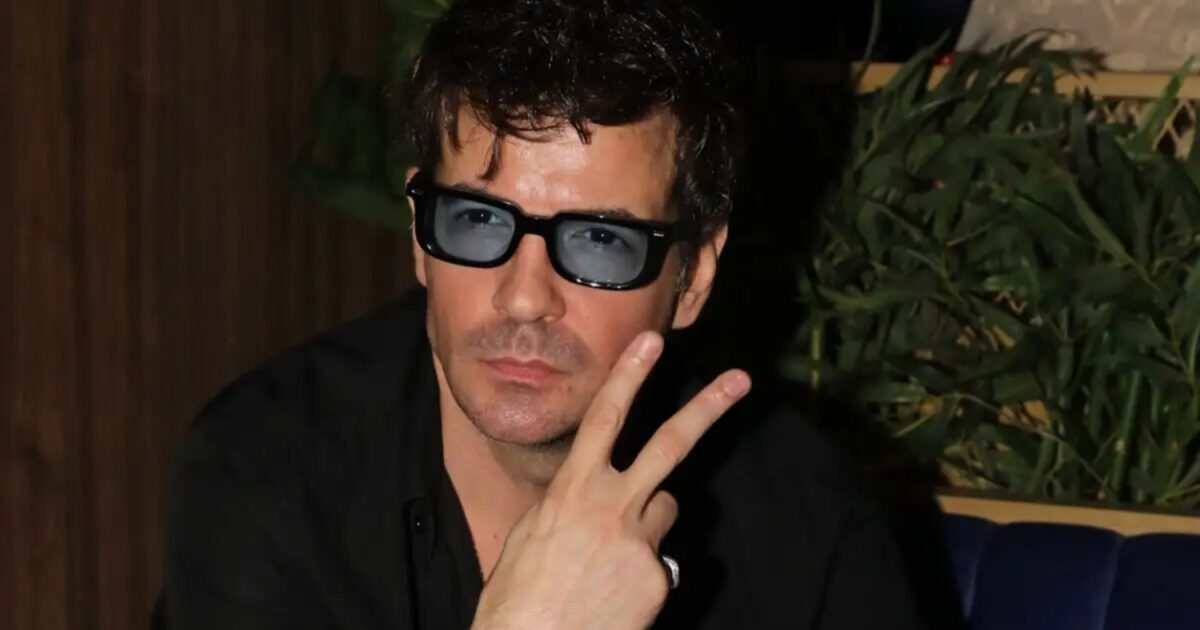 Λευκά σπιτάκια και ενετικό κάστρο νησί Αστυπάλαια