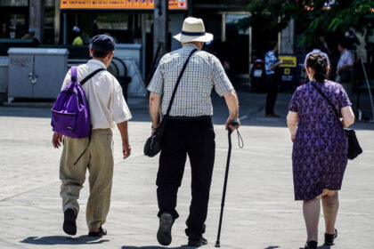 Δένδιας Μασαχουσέτη συναντήσεις για drones και δορυφόρους