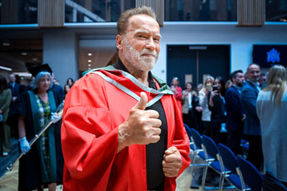 Σβαρτσενέγκερ Μπέλφαστ φοιτητές μεγαλύτερους στόχους