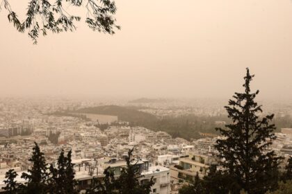 επιστροφή εκδρομέων Πάσχα καιρός σκόνη άνεμοι