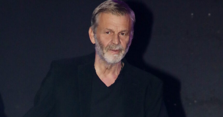 Απόστολος Γκλέτσος επιστροφή στο θέατρο Μικρό Παλλάς