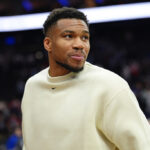 Γιάννης Αντετοκούνμπο Μπακς μέλλον