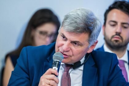 Κωστής Χατζηδάκης συνταγματική αναθεώρηση κυβέρνηση