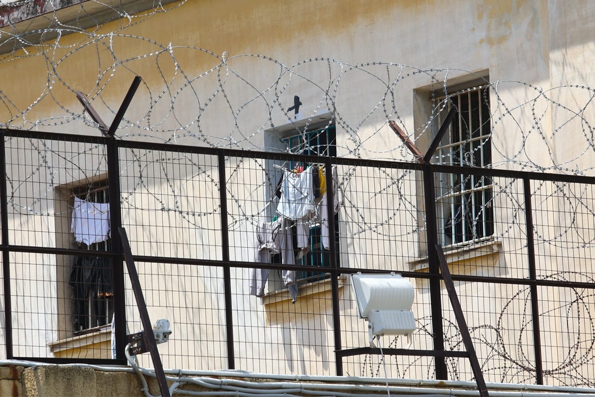 Αστυνομική επέμβαση για σύλληψη δραπετών φυλακών