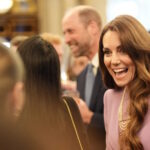 Κέιτ Μίντλετον αγκαλιάζει 88χρονο βετεράνο στο Μπάκιγχαμ