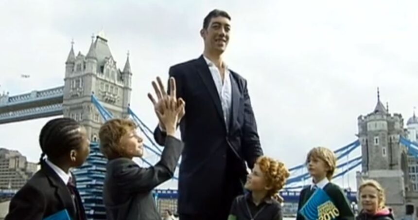 Σουλτάν Κόσεν ψηλότερος άνθρωπος