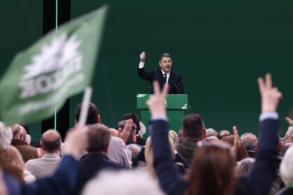 Προεκλογική μάχη ΠΑΣΟΚ: Ανδρουλάκης με Βαρδακαστάνη