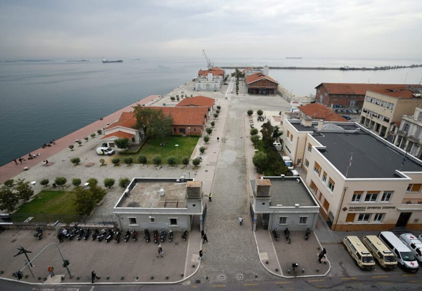 Ατύχημα λιμάνι Θεσσαλονίκης πτώση σκάλα