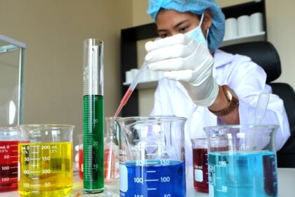 κανόνες για χημικά και ετικέτες ΕΕ