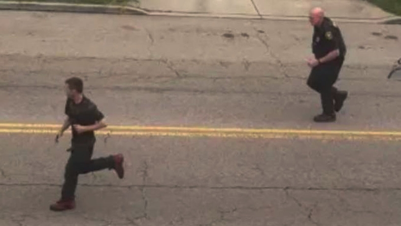 αστυνομικός ποδηλάτης Σινσινάτι βίντεο viral