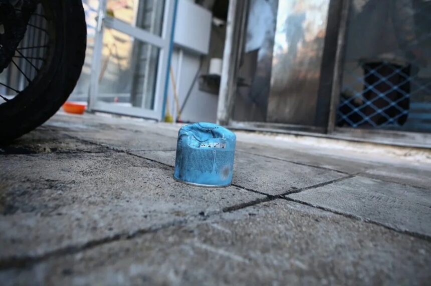 Είσοδος πολυκατοικίας Κυψέλης έκρηξη γκαζάκια