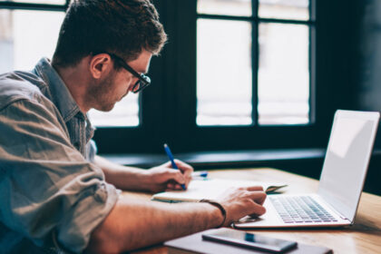 συμφωνία με το Ιράν — διπλωματική επίσκεψη στο Ισλαμαμπάντ