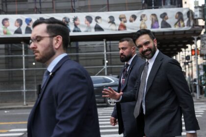 Δήμαρχος Ζοχράν Μαμντάνι ευχήθηκε Καλή Ανάσταση