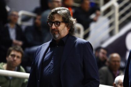 Τρινκιέρι στο Παλατάκι παρακολούθηση αγώνα ΠΑΟΚ