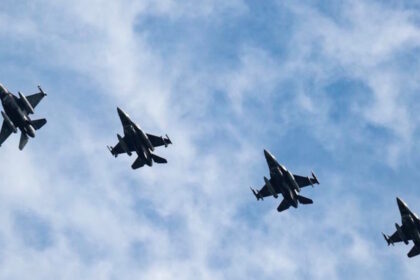 παραβάσεις FIR Αθηνών με τουρκικά UAV