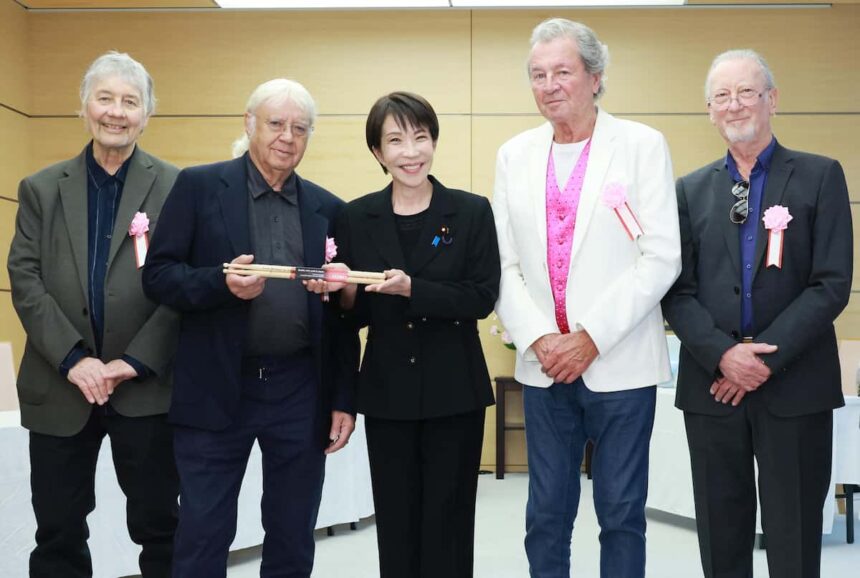 Deep Purple συναντά πρωθυπουργό Ιαπωνίας Τόκιο