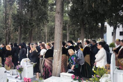 έθιμα ελληνικής παράδοσης Ποντίων Σφουγγαράδων αναβίωση