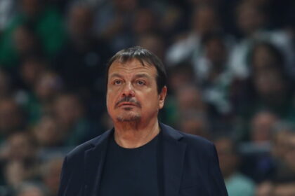 Νίκολα Μιλουτίνοφ Media Day Ολυμπιακός