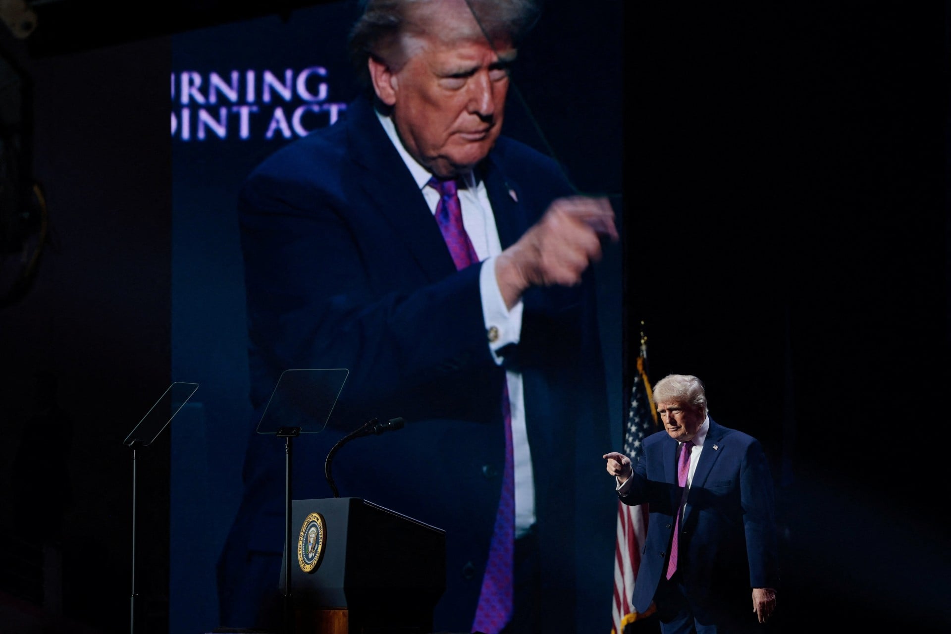 Τραμπ ανακοίνωση αποχαρακτηρισμοί UFO