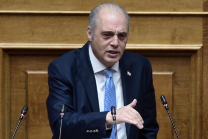 απάντηση κυβέρνησης ΠΑΣΟΚ για Καββαδά