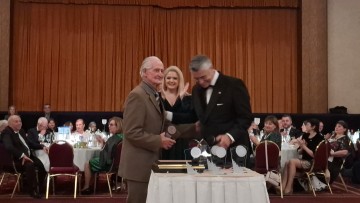 βράβευση Χατζηεμμανουήλ στο 66ο Συνέδριο Rotary