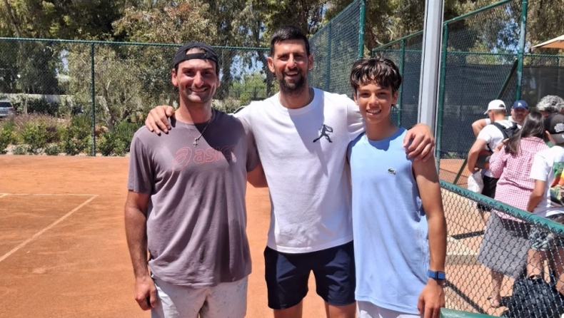 Ραφαήλ Παγώνης με Νόβακ Τζόκοβιτς στη Γλυφάδα