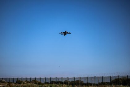 Υφυπουργός Άμυνας Βρετανίας Αλ Καρνς δηλώνει στην κύπρο