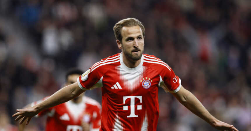 Χάρι Κέιν γιορτάζει το γκολ της Μπάγερν