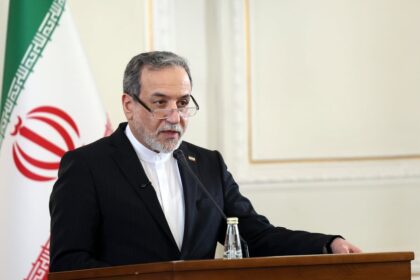 Αραγτσί ανακοίνωση για αποκλεισμό ιρανικών λιμανιών