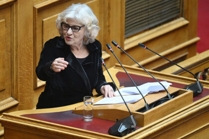 Θεανώ Φωτίου βουλευτή Νέας Αριστεράς