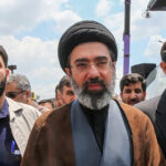 Χαμενεΐ και Στενά του Ορμούζ με keyword Στενά του Ορμούζ