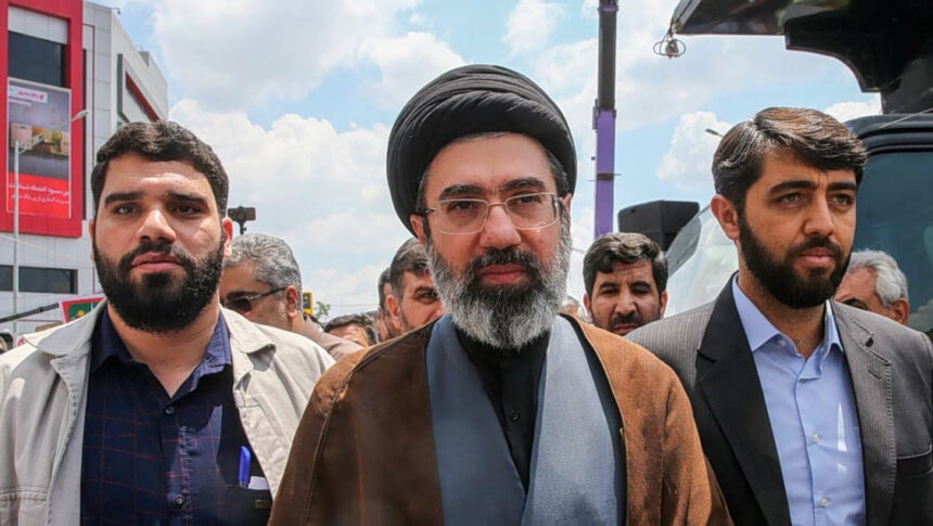 Χαμενεΐ και Στενά του Ορμούζ με keyword Στενά του Ορμούζ