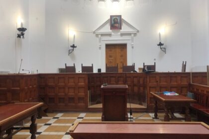 31χρονος με 12,6 κιλά χασίς στο σακίδιο