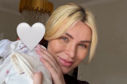 Κατερίνα Καινούργιου φωτογραφία μαιευτήριο