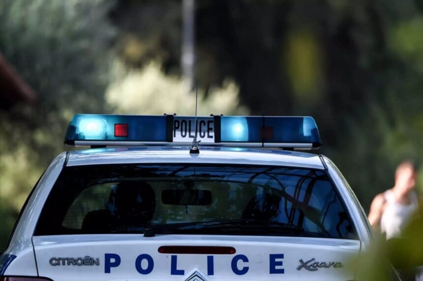 Αστυνομικοί στη σύλληψη εγγονής πολιτικού Αθήνα