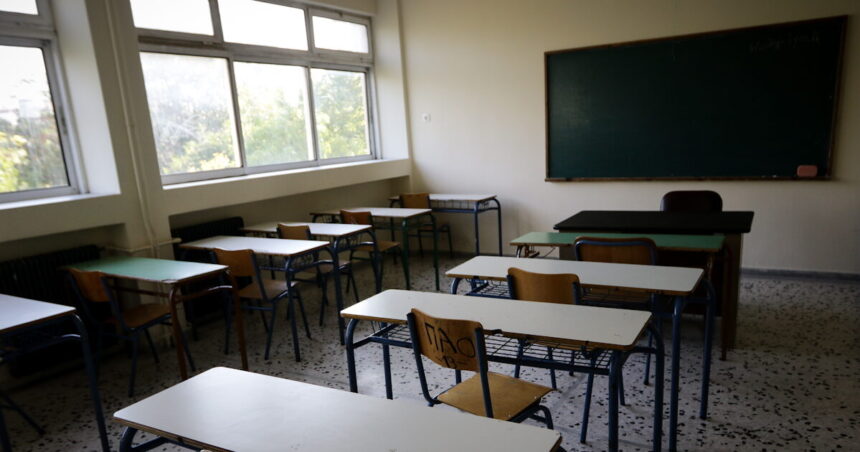 Σχολική αίθουσα με φθορές στη Χαλκίδα