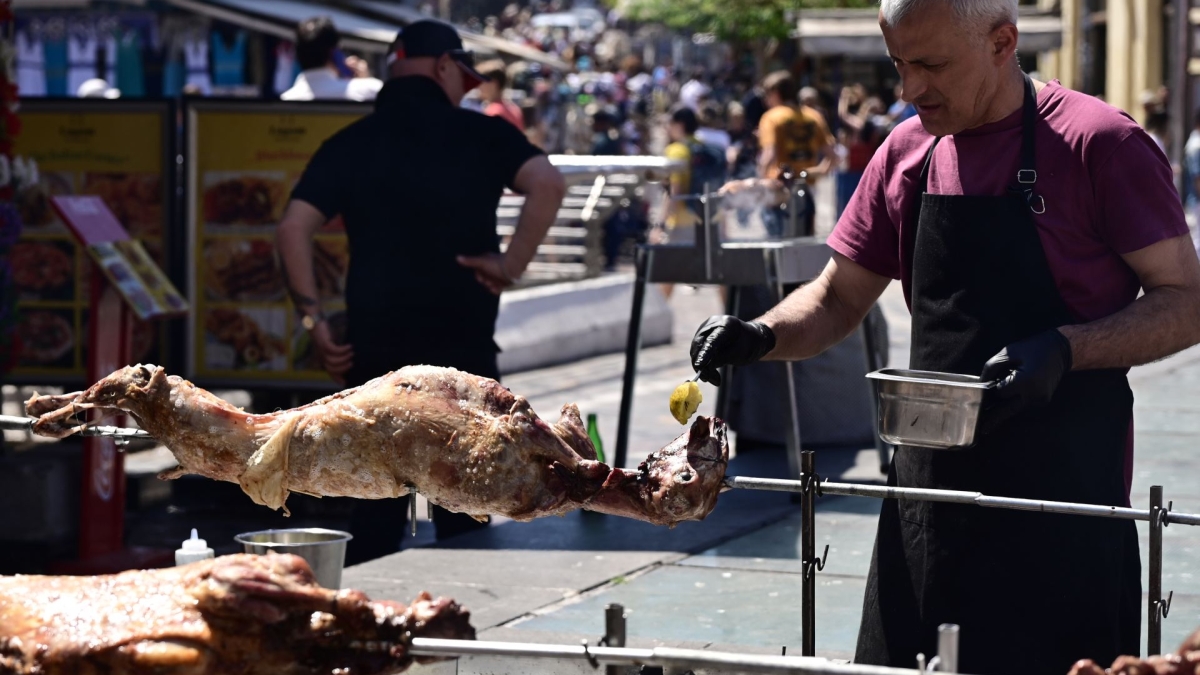 Σύννεφα και βροχή καιρός Πάσχα