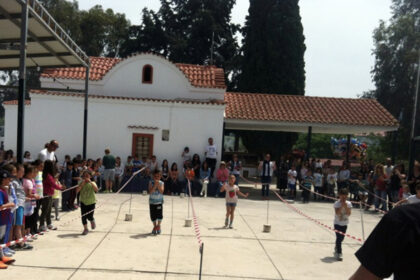 Παρουσίαση βιβλίου Γιάννης Μπουτάρης στο Σύνταγμα με πολιτικούς