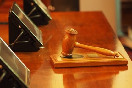 Eργαζόμενος κερδίζει δικαστική υπόθεση αποζημίωσης