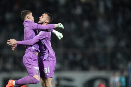 ΟΦΗ επτά Έλληνες παίκτες γιορτάζουν το Κύπελλο