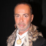 Λάκης Γαβαλάς στη Μύκονο, συνέντευξη και εκπομπή