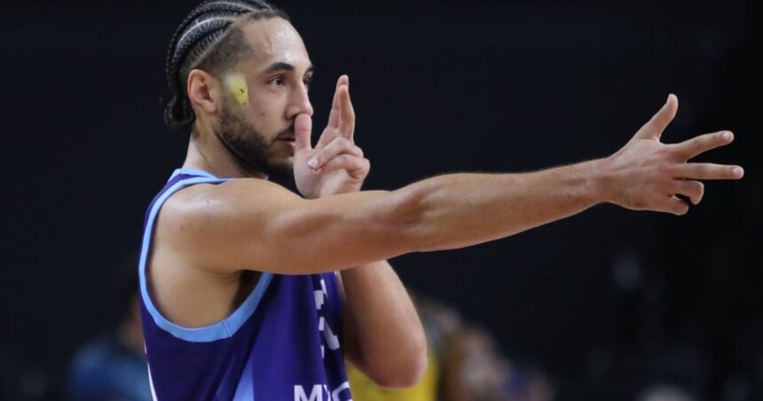 Ντέβιν Κάναντι συνέντευξη και πορεία