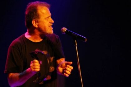 μπαρ Λούκι Αθήνα ιστορία τραγούδια