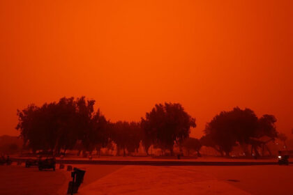 Πρόγνωση καιρού 14 Απριλίου βροχές σκόνη